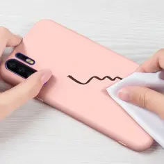 Czym czyścić etui na telefon, aby uniknąć jego uszkodzenia?